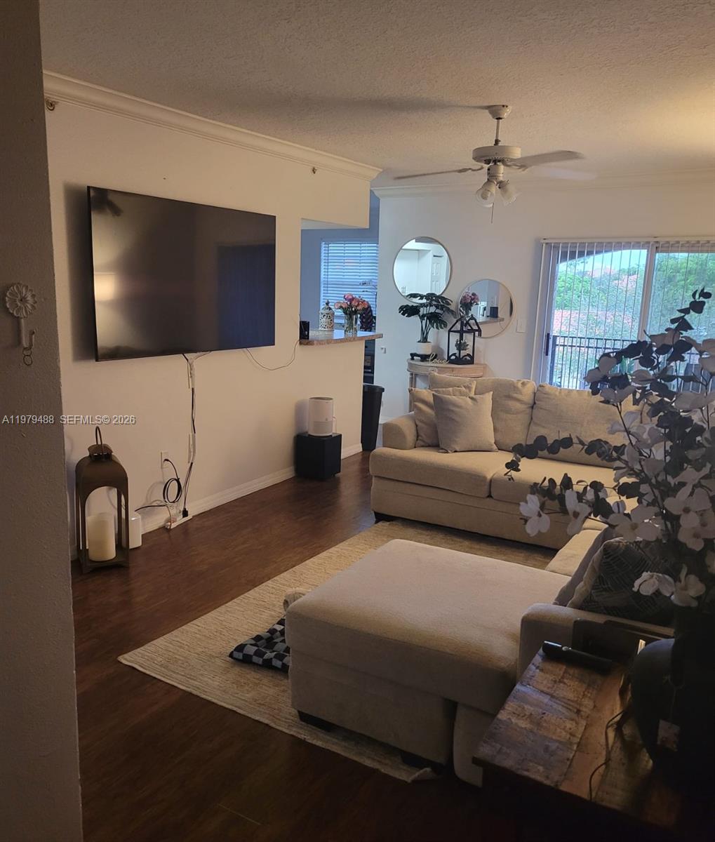 11700 SW 2 #13307, Pembroke Pines FL 33025