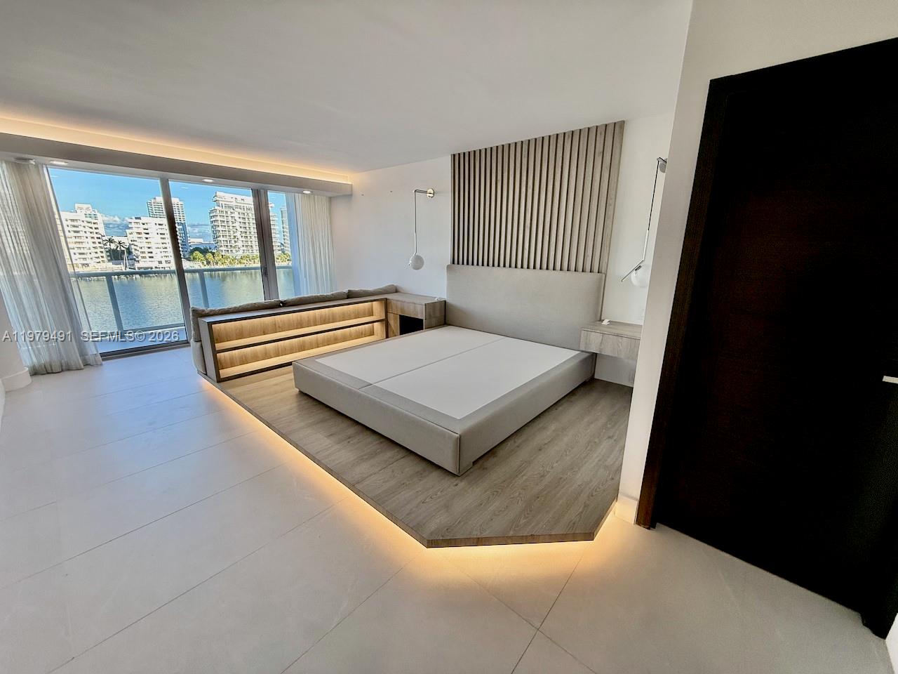 900 Bay Dr #524, Miami Beach FL 33141