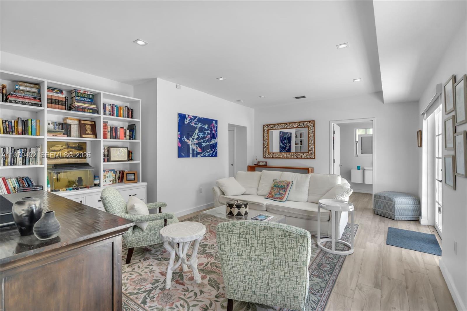 707 W 54th St, Miami Beach FL 33140