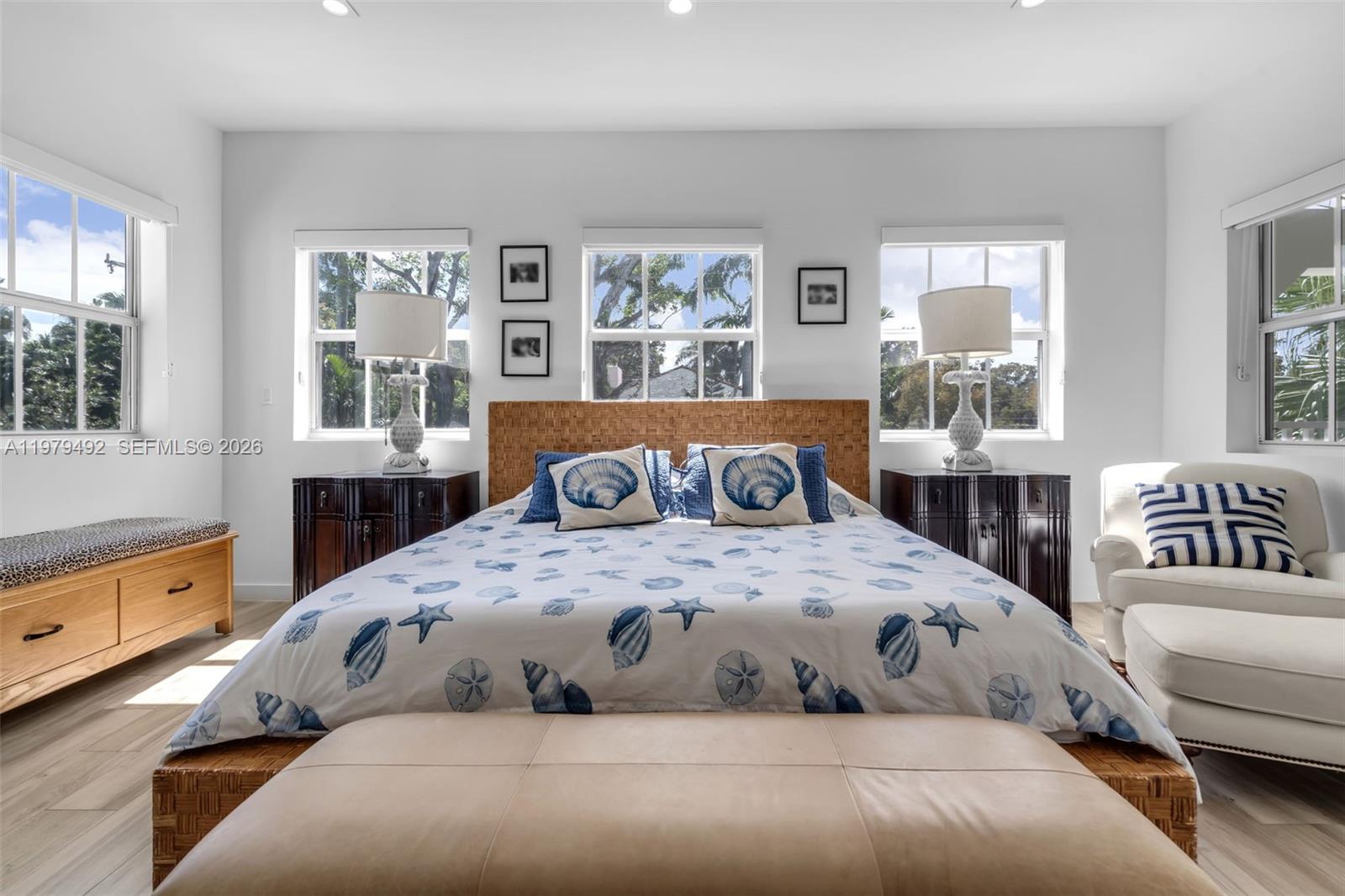 707 W 54th St, Miami Beach FL 33140