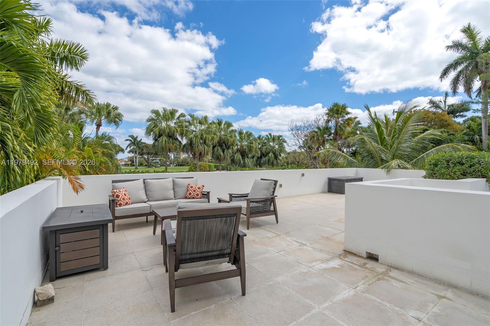 707 W 54th St, Miami Beach FL 33140