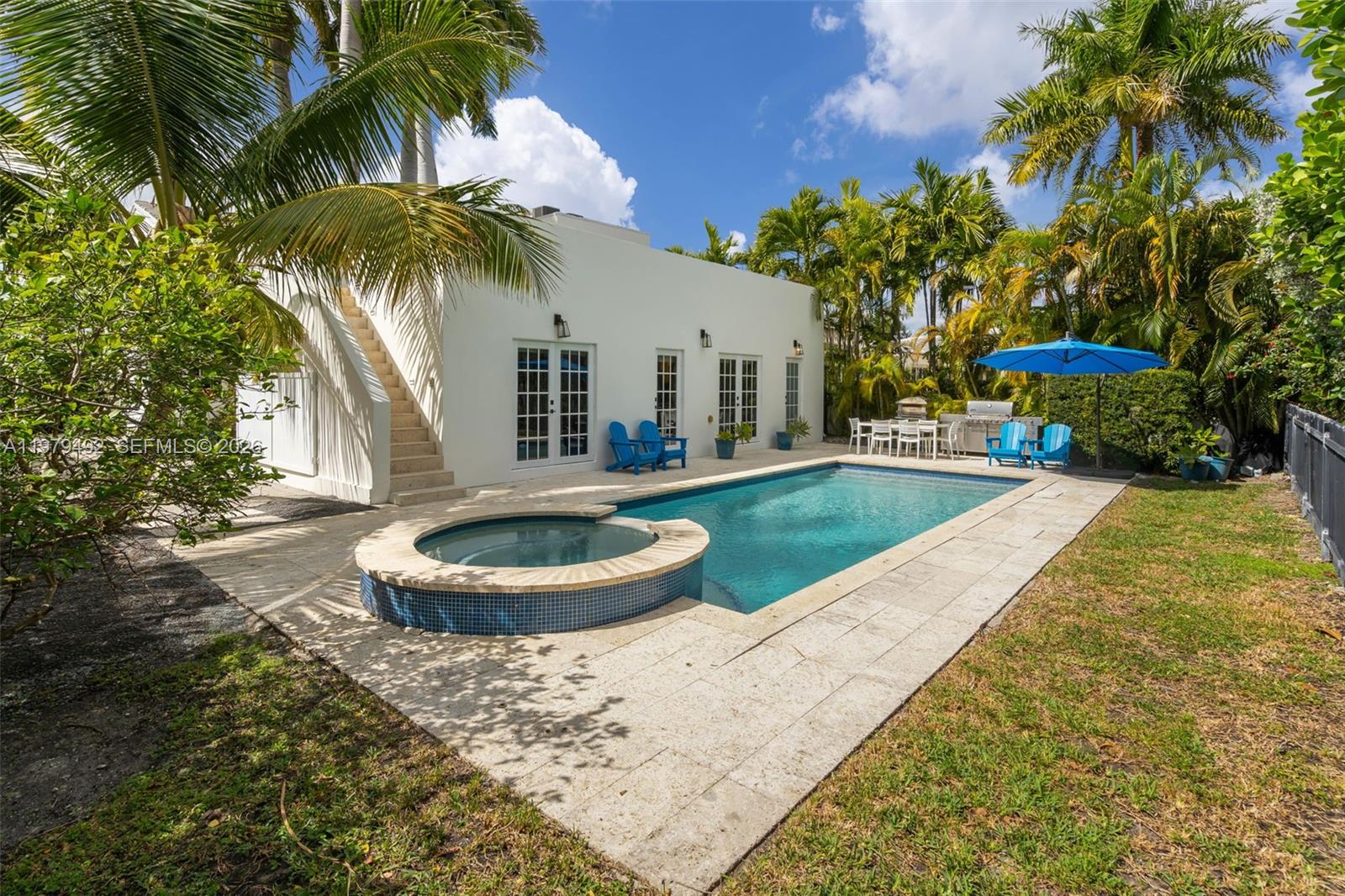 707 W 54th St, Miami Beach FL 33140