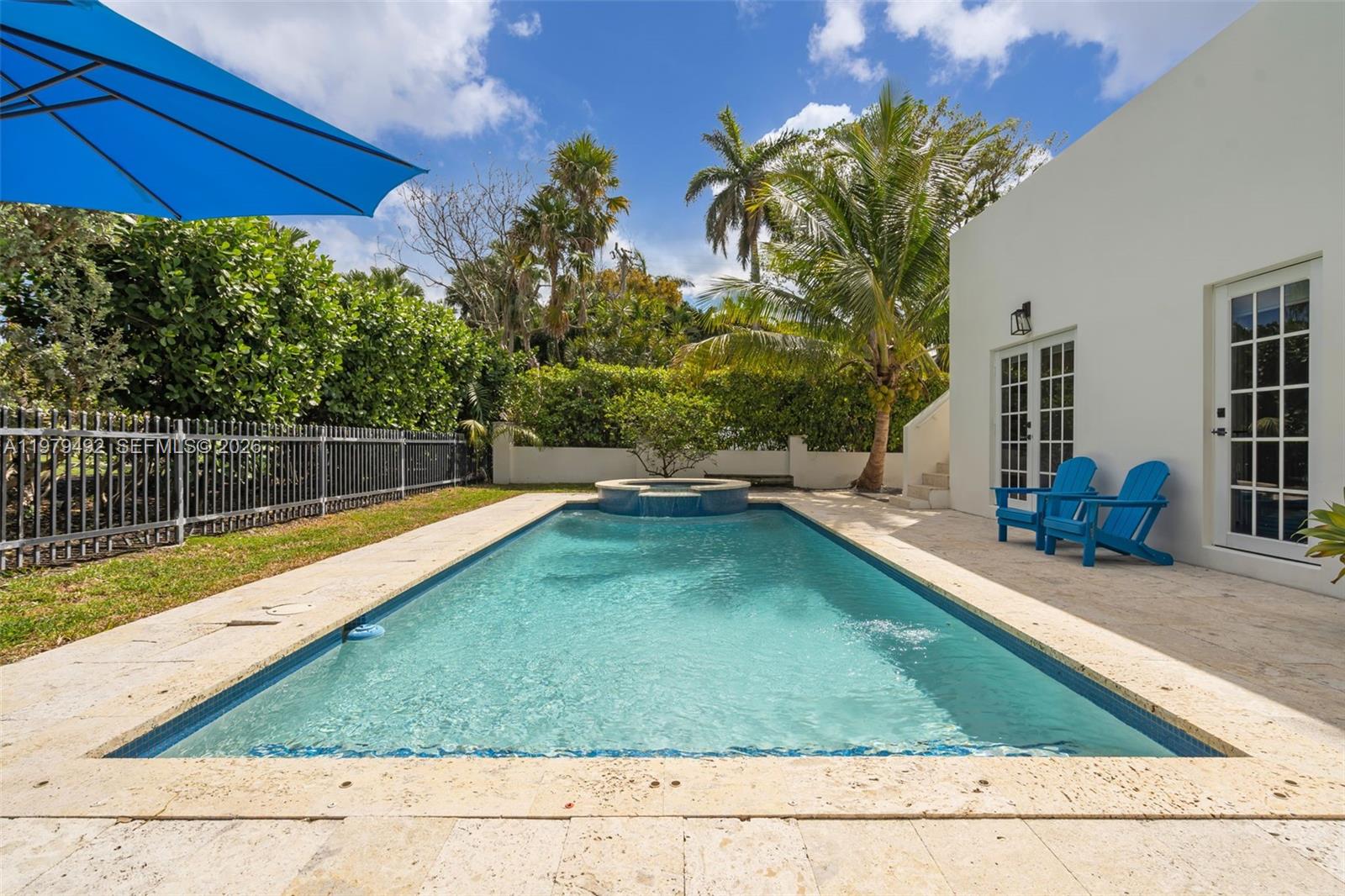 707 W 54th St, Miami Beach FL 33140