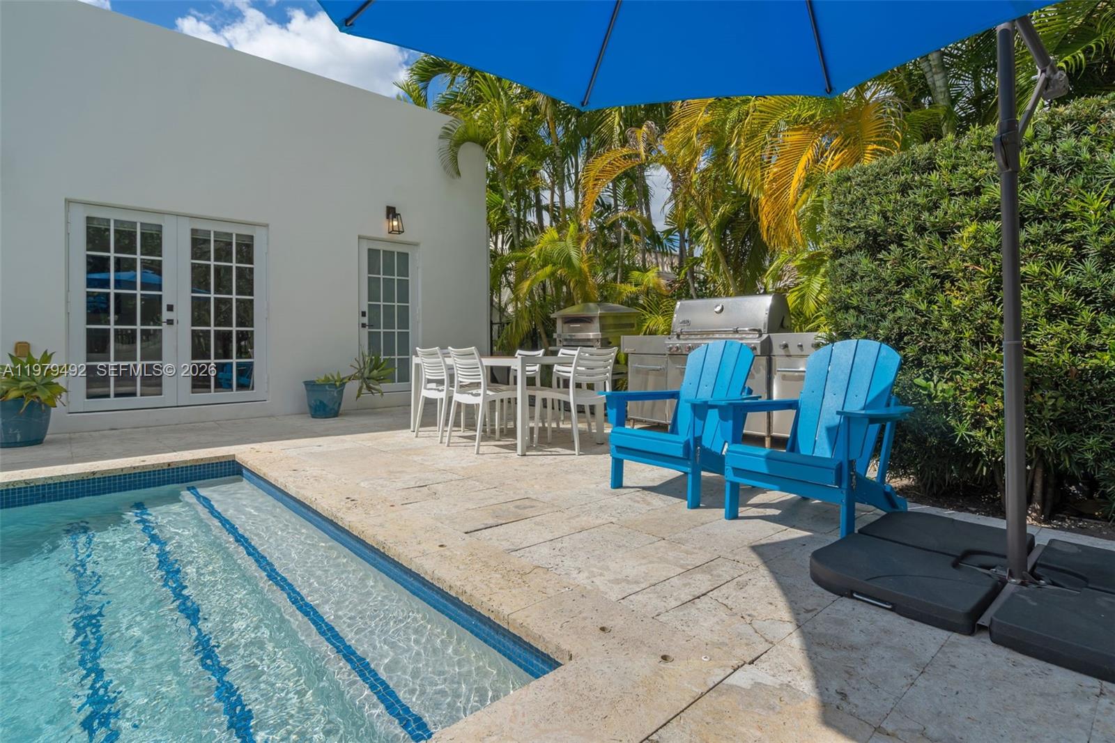 707 W 54th St, Miami Beach FL 33140