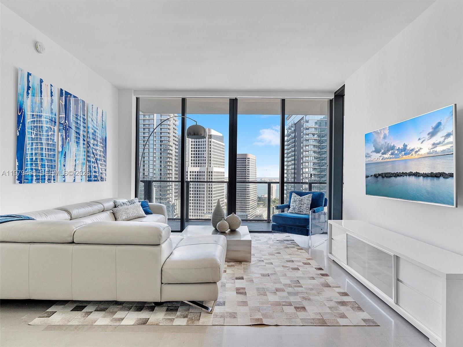 88 SW 7th St #2709, Miami FL 33130