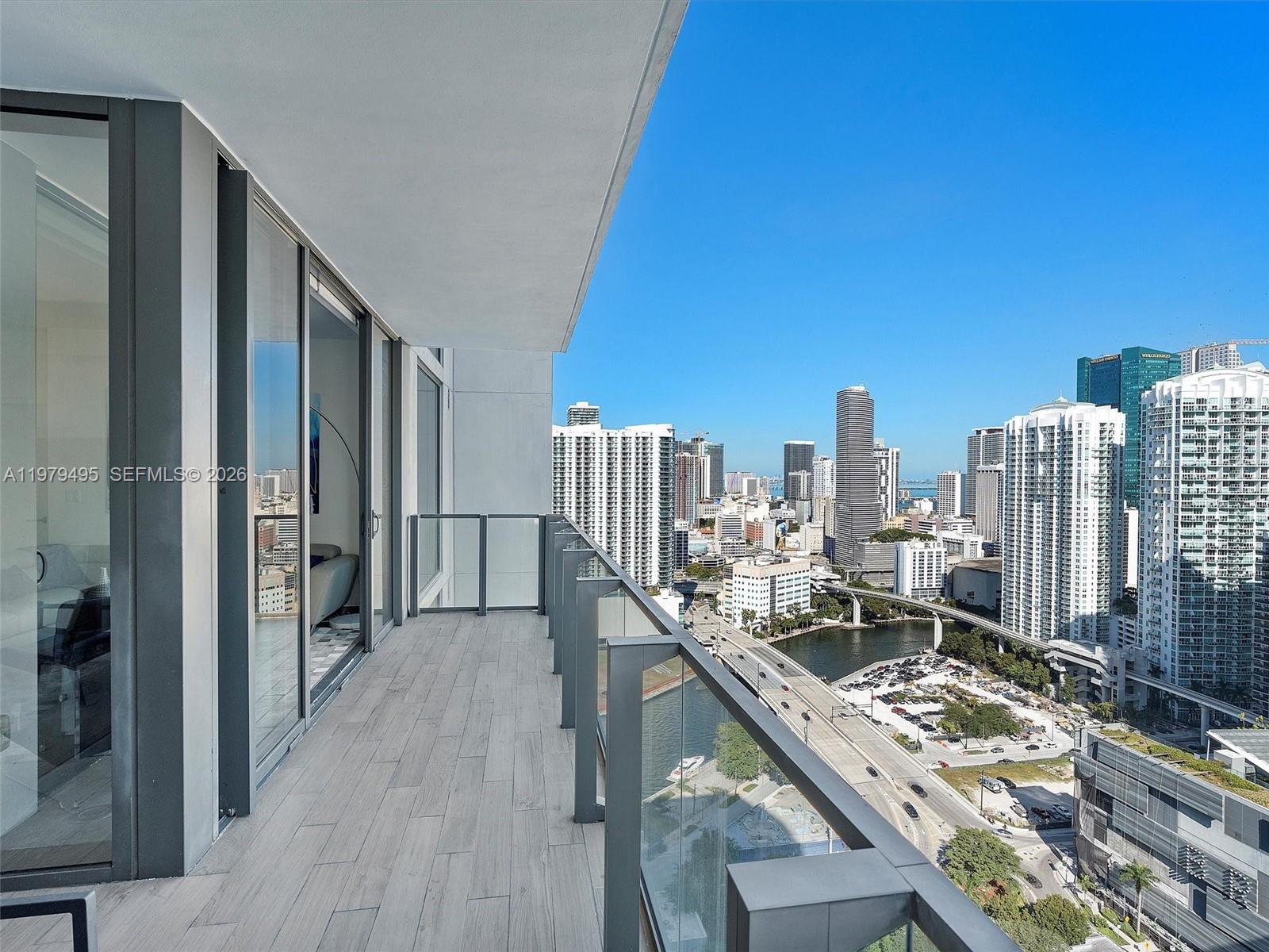 88 SW 7th St #2709, Miami FL 33130