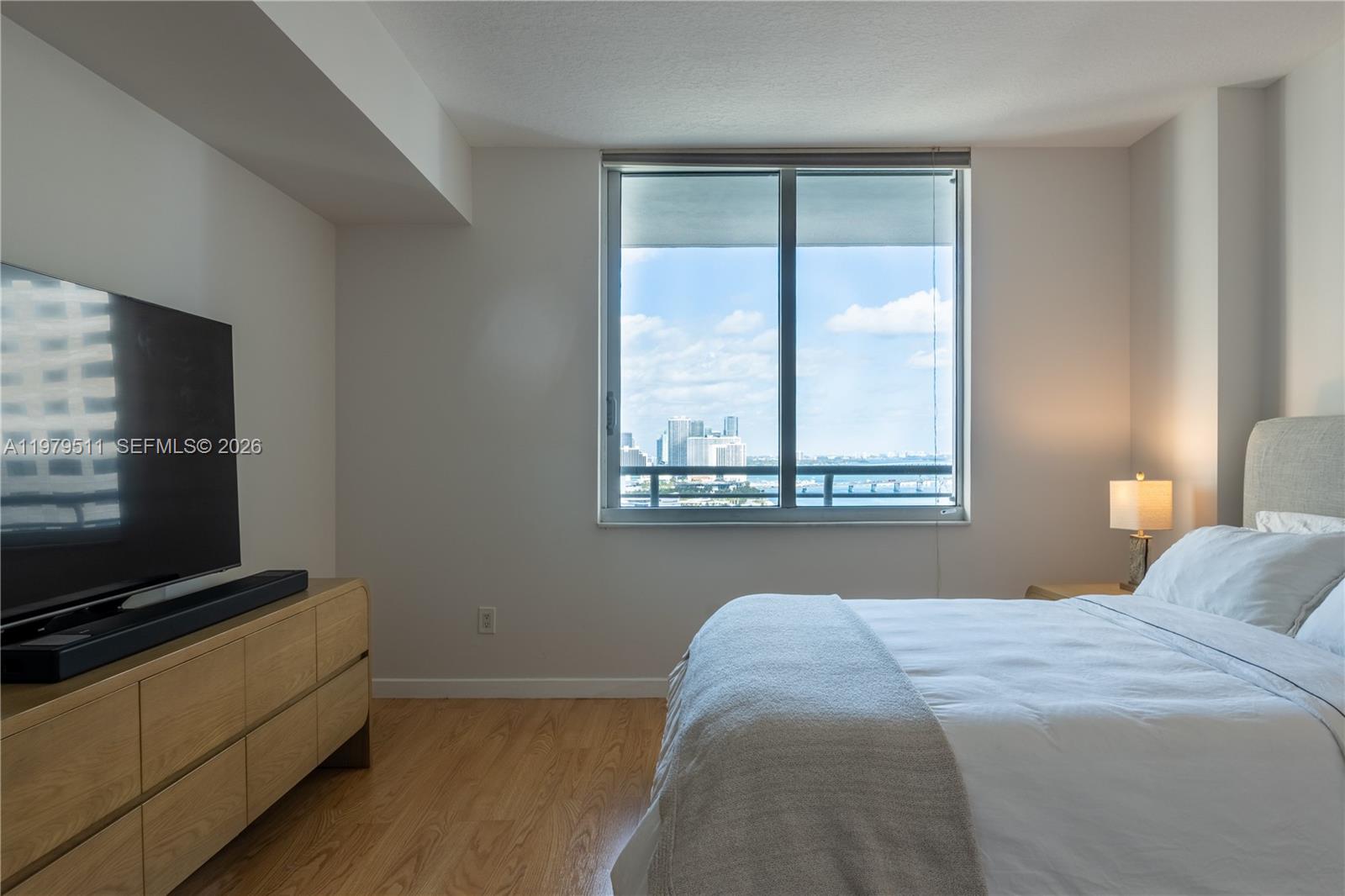 325 S Biscayne Blvd #2724, Miami FL 33131