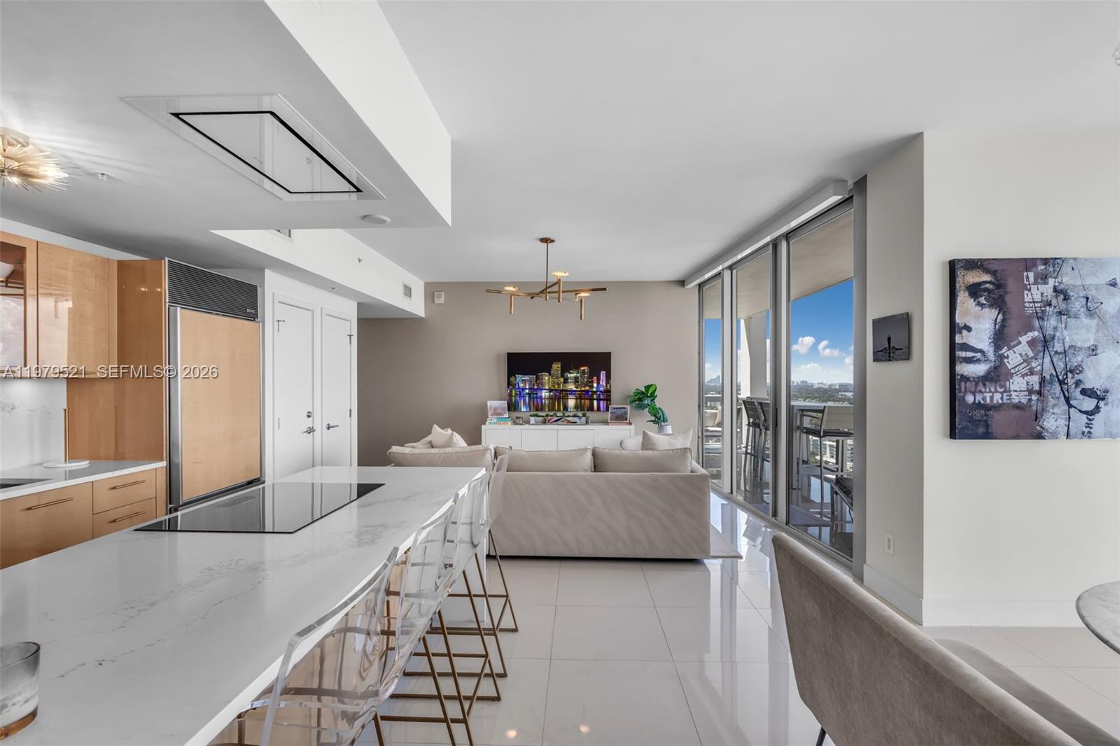6899 Collins Ave #2403, Miami Beach FL 33141