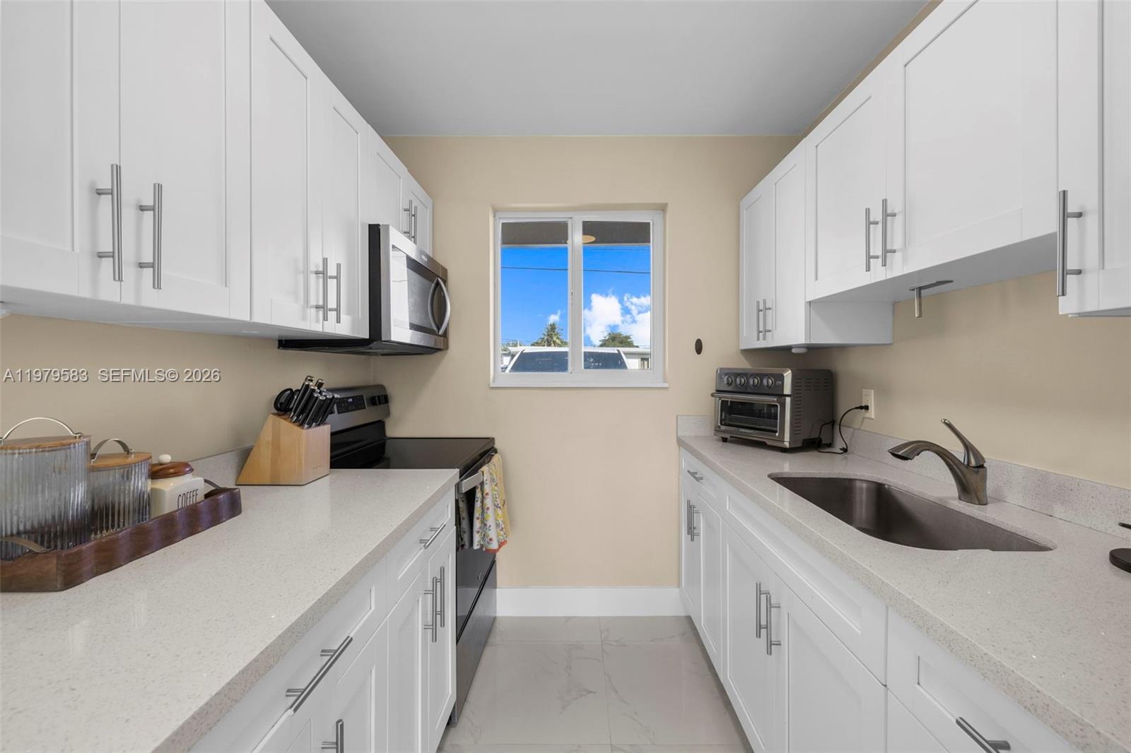 10750 SW 43rd Ln, Miami FL 33165