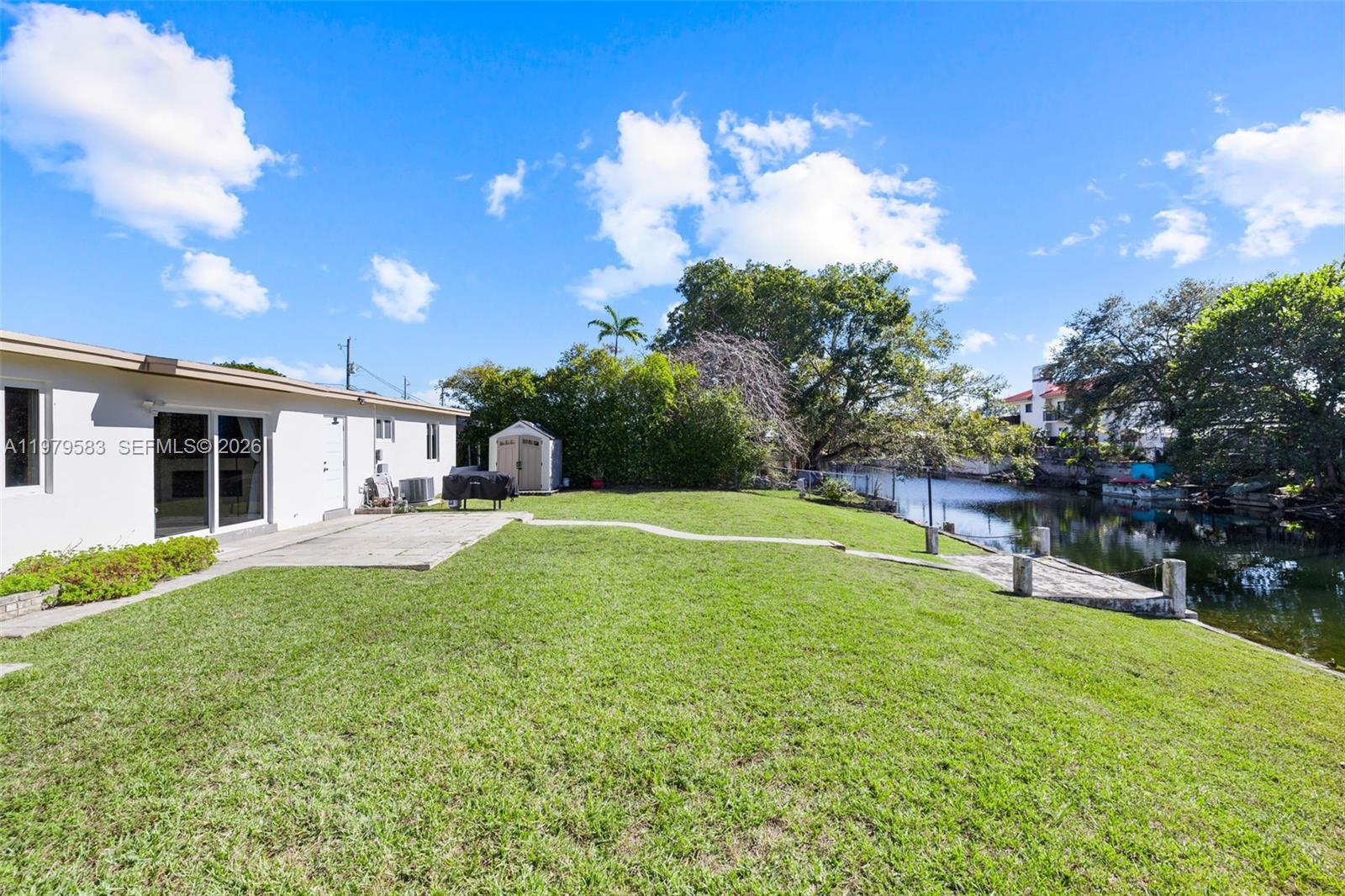 10750 SW 43rd Ln, Miami FL 33165