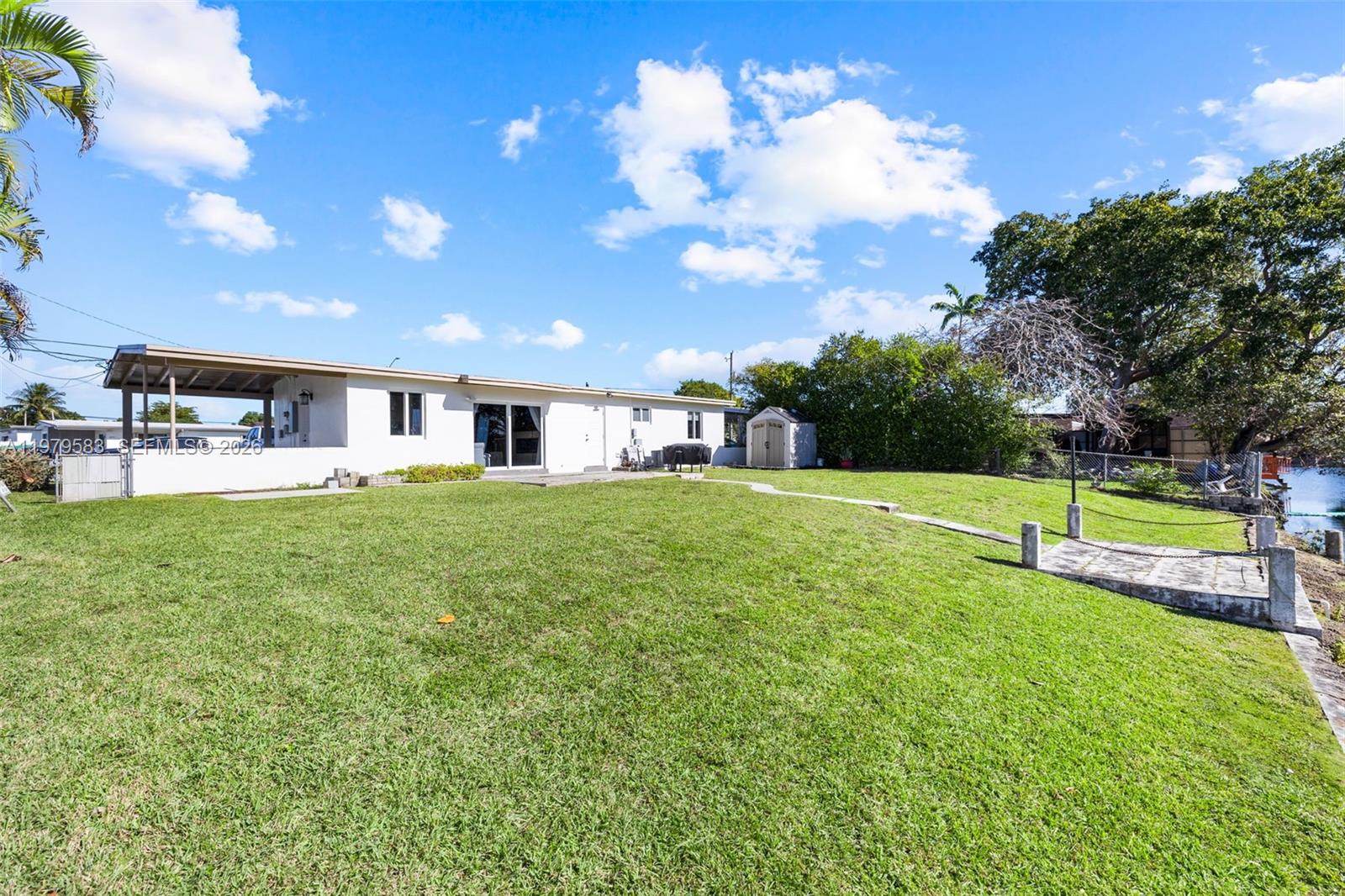 10750 SW 43rd Ln, Miami FL 33165