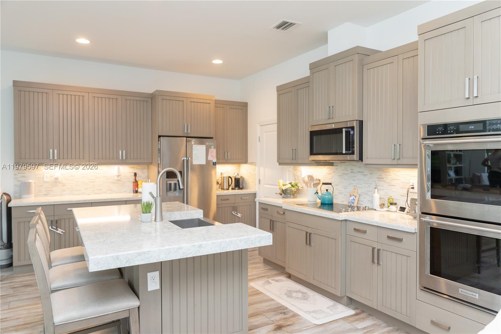 11826 SW 13th Ct, Pembroke Pines FL 33025
