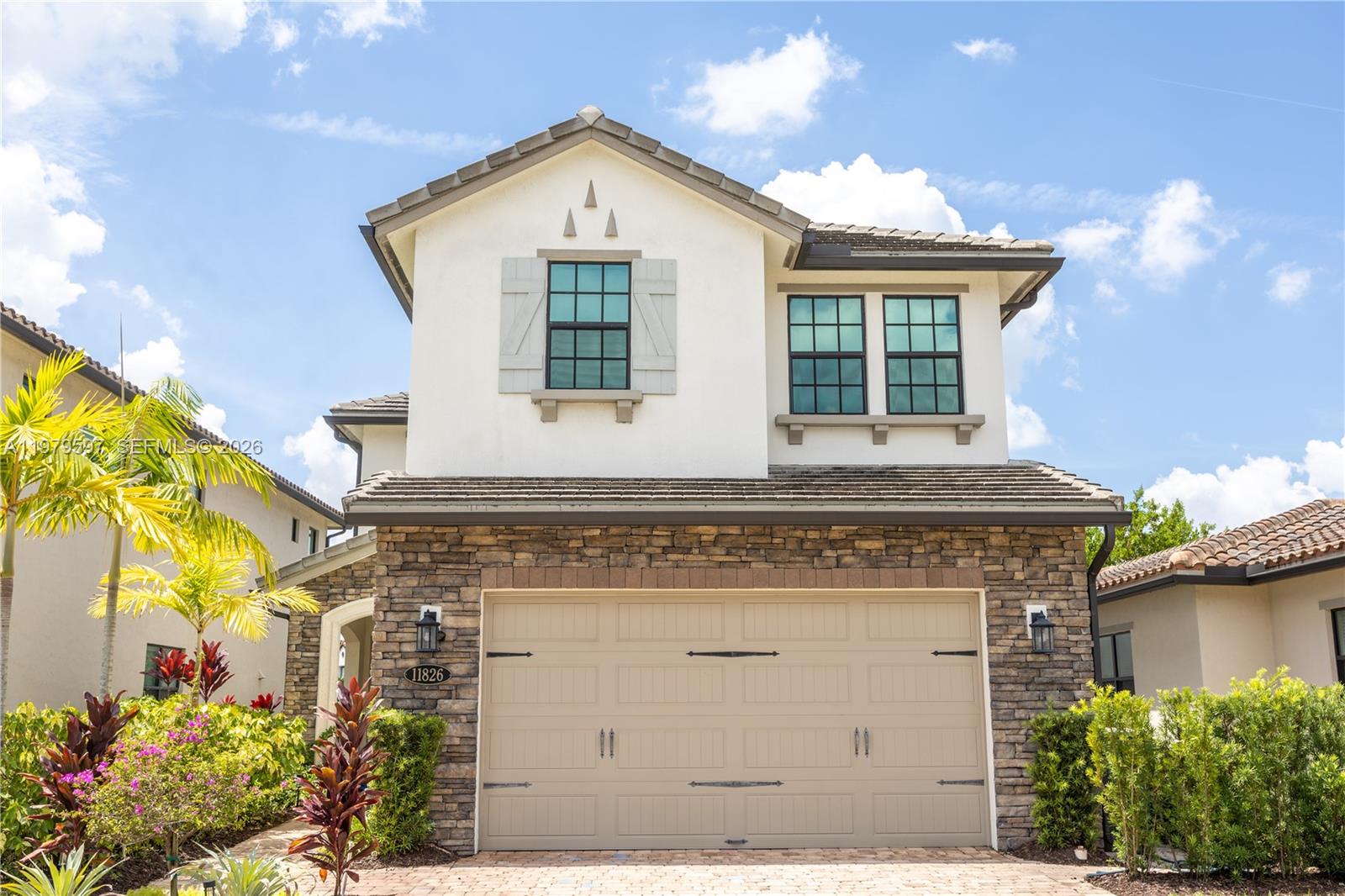 11826 SW 13th Ct, Pembroke Pines FL 33025
