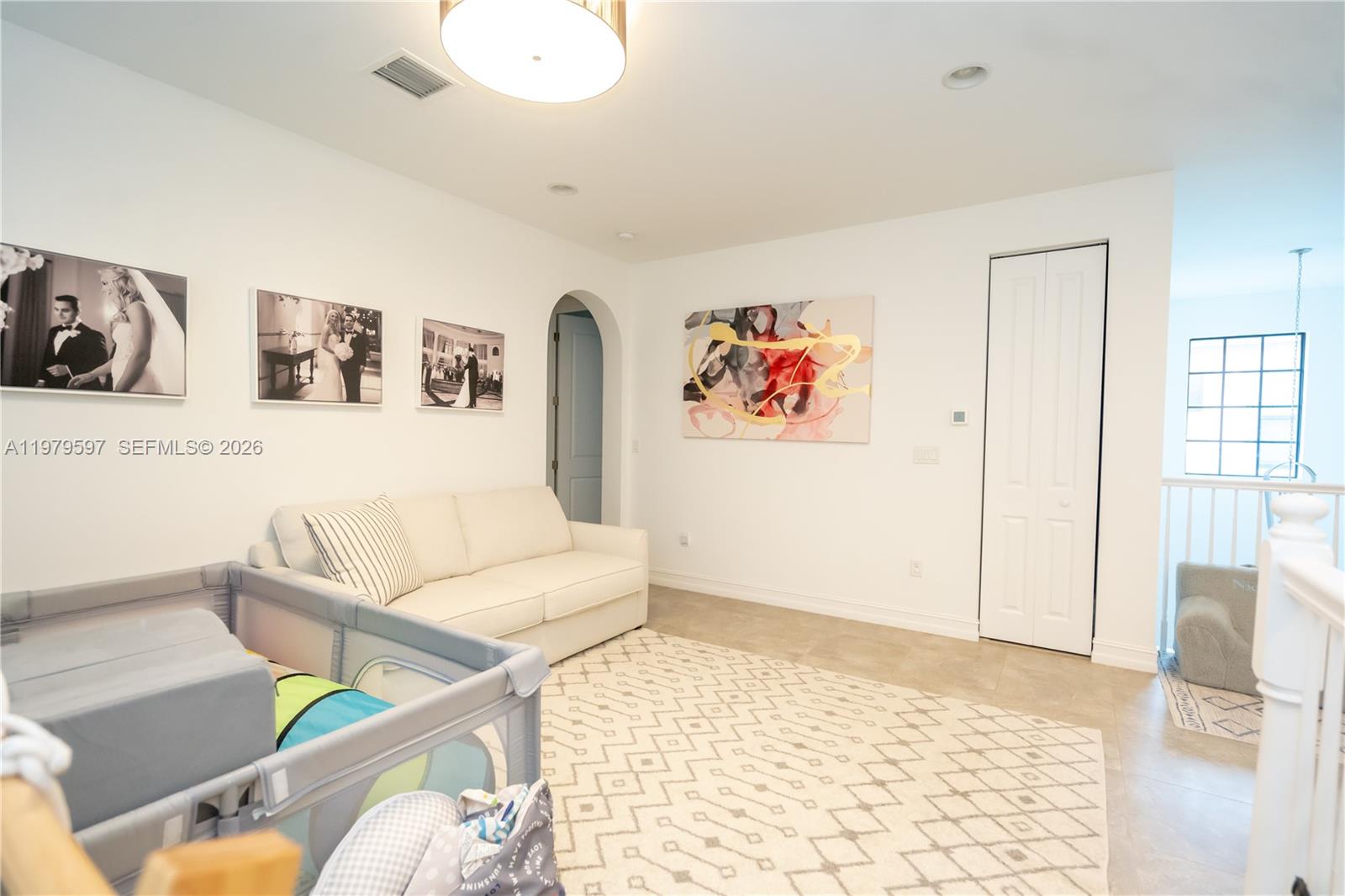 11826 SW 13th Ct, Pembroke Pines FL 33025