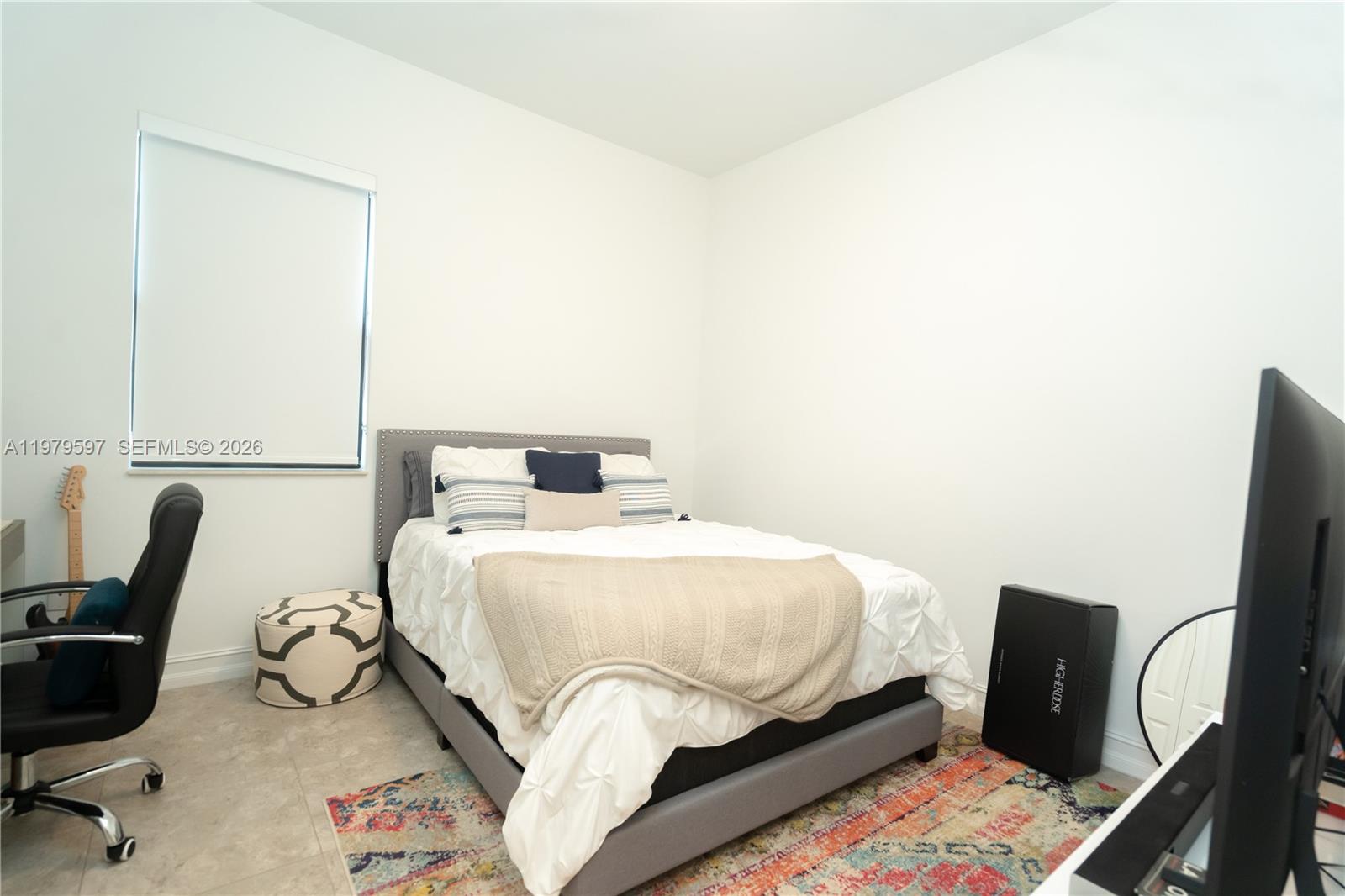 11826 SW 13th Ct, Pembroke Pines FL 33025