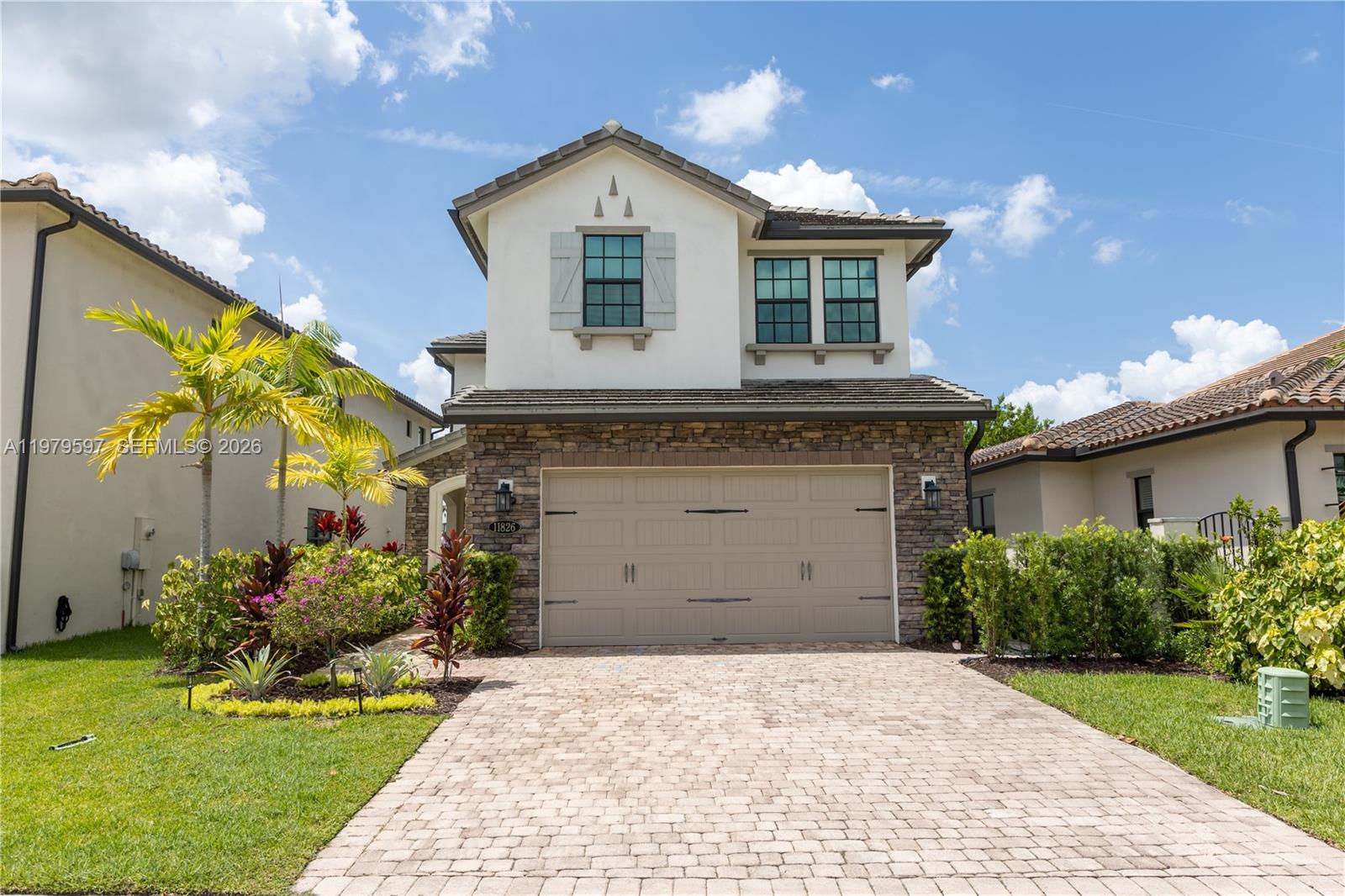 11826 SW 13th Ct, Pembroke Pines FL 33025