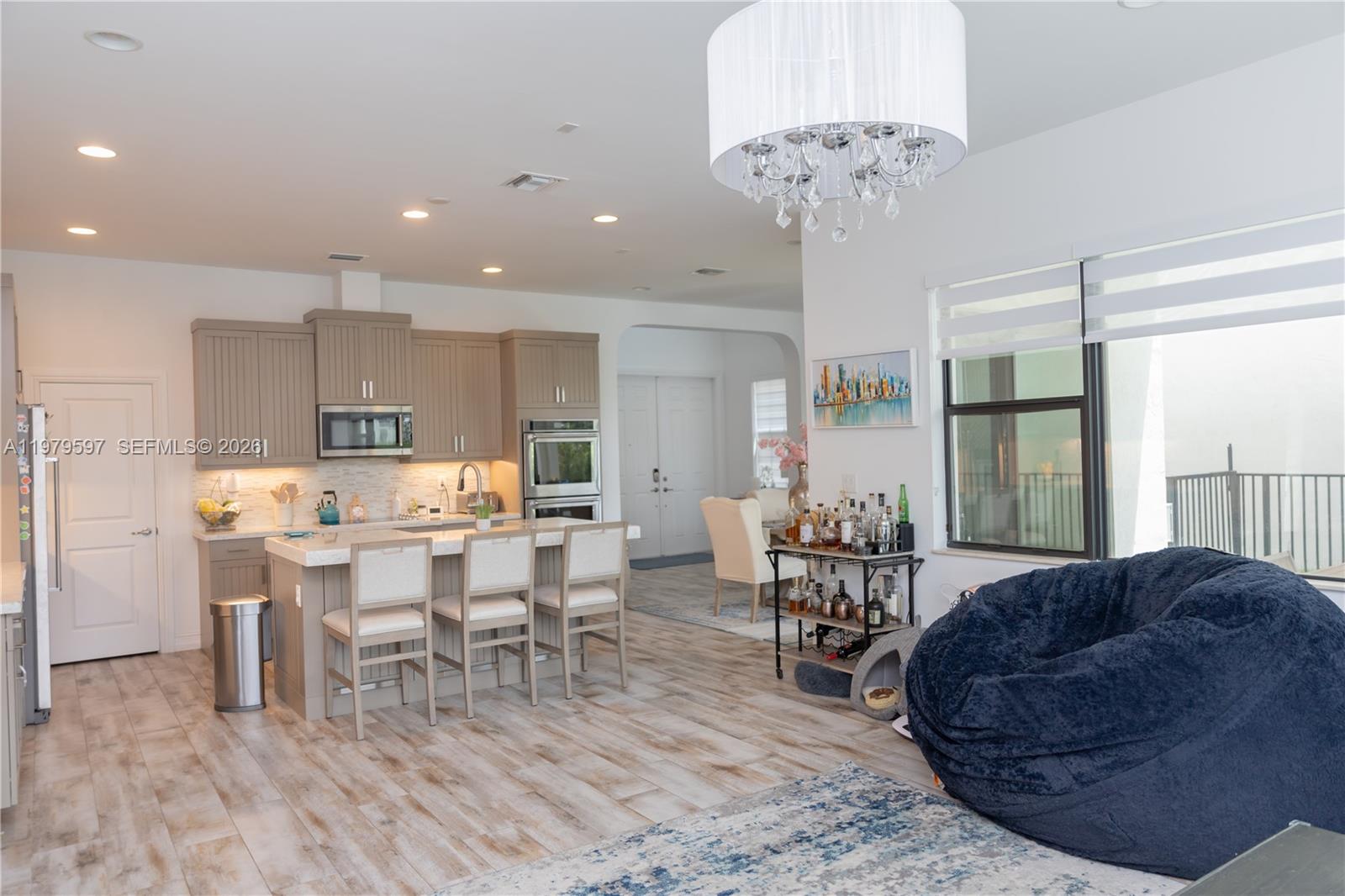 11826 SW 13th Ct, Pembroke Pines FL 33025