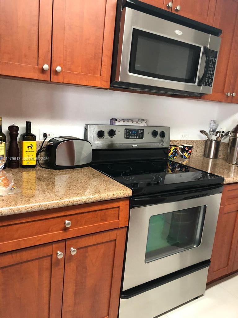 36 NW 6th Ave #801, Miami FL 33128