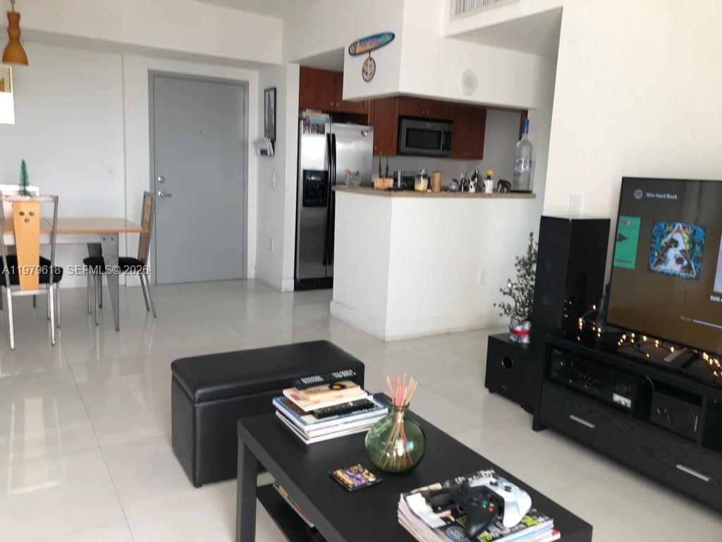 36 NW 6th Ave #801, Miami FL 33128