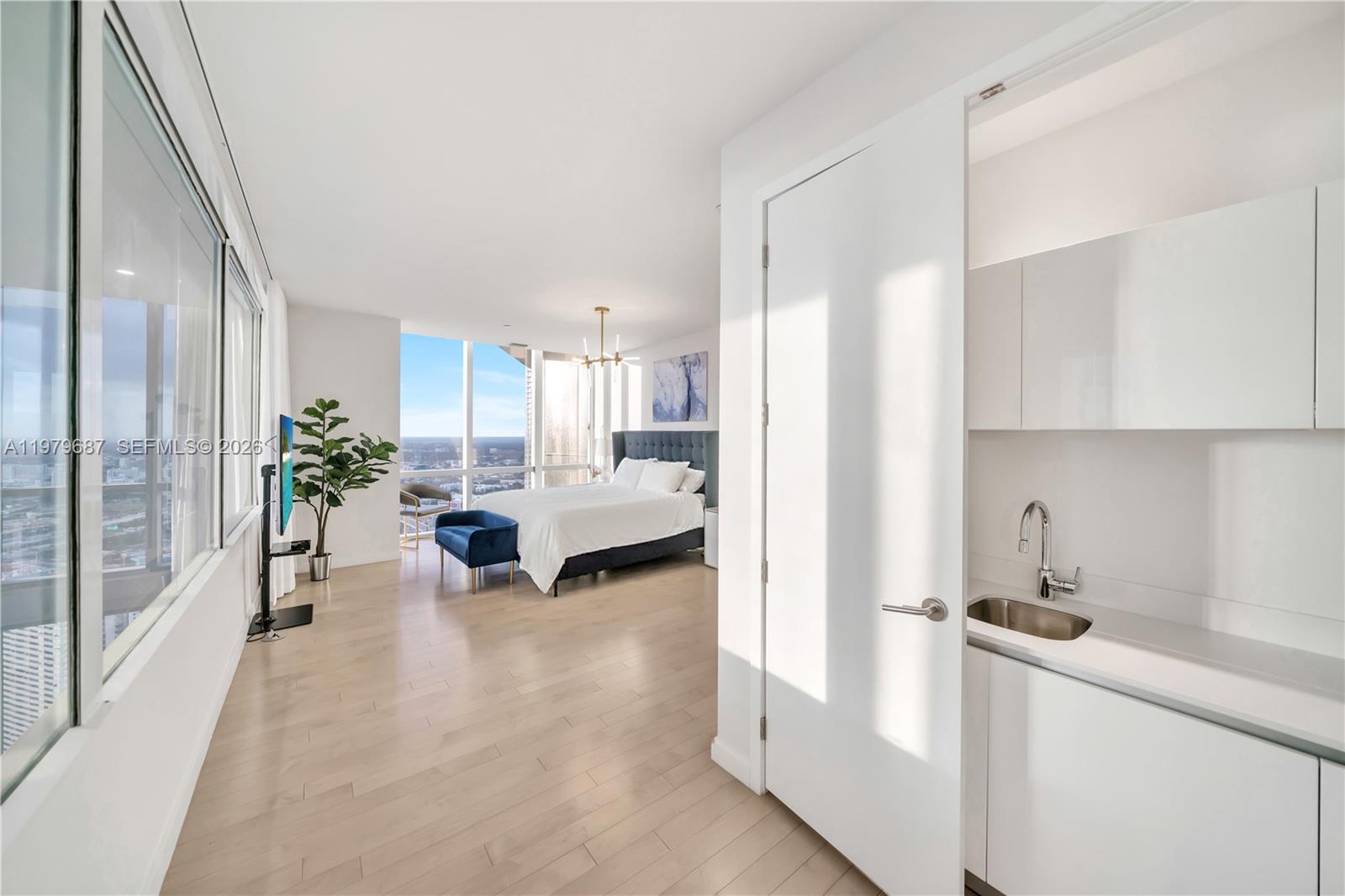 851 NE 1st Avenue #Penthouse 4612, Miami FL 33132