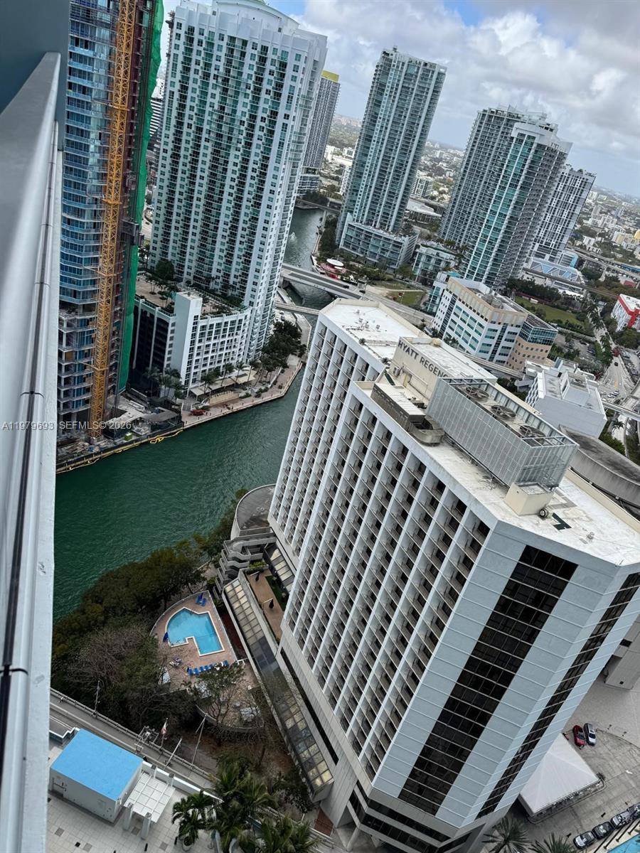 200 Biscayne Boulevard Way #3711, Miami FL 33131