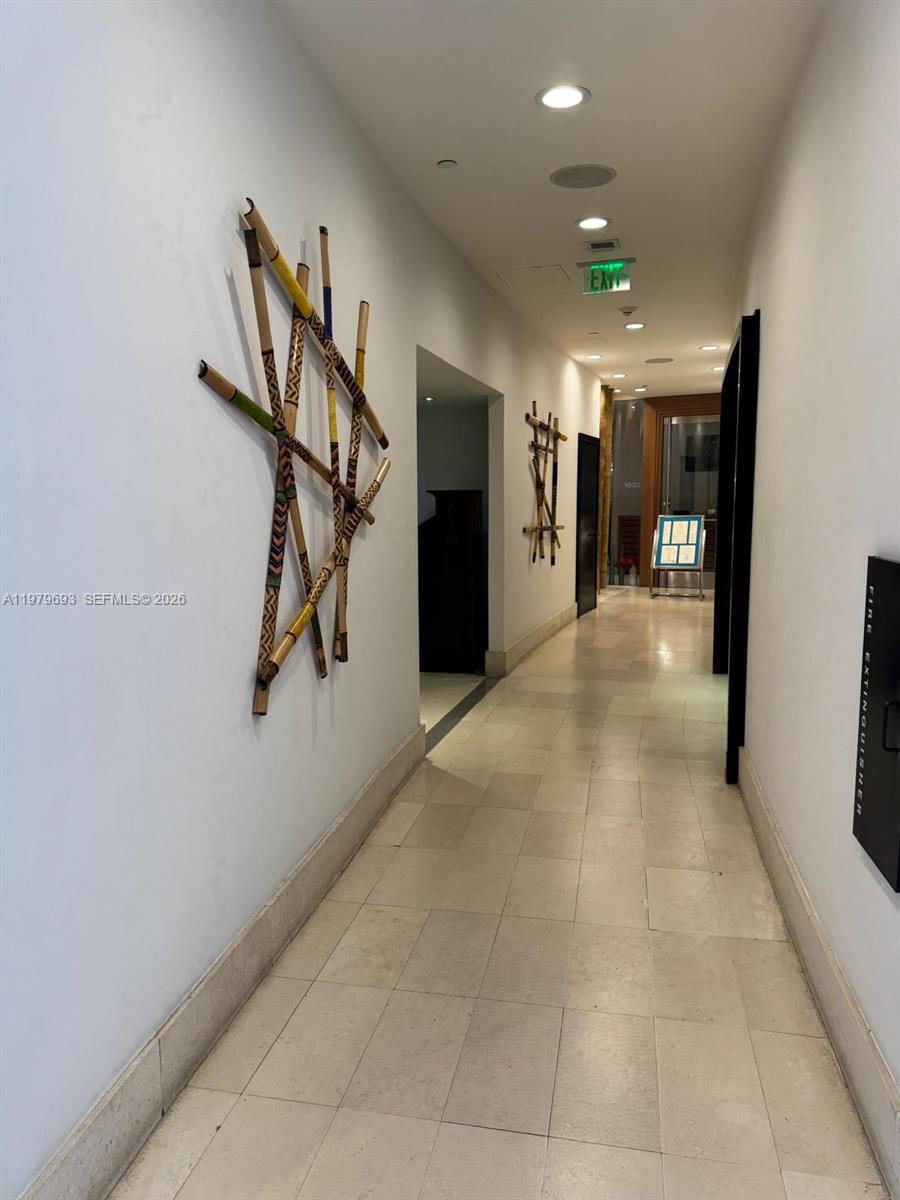 200 Biscayne Boulevard Way #3711, Miami FL 33131