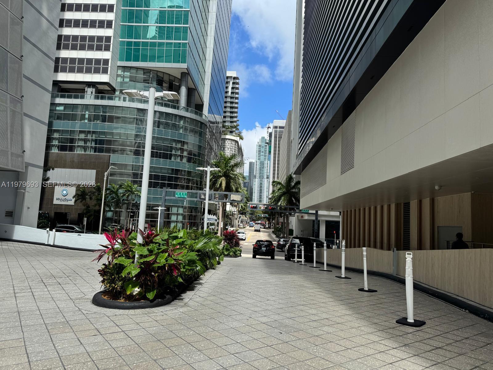200 Biscayne Boulevard Way #3711, Miami FL 33131