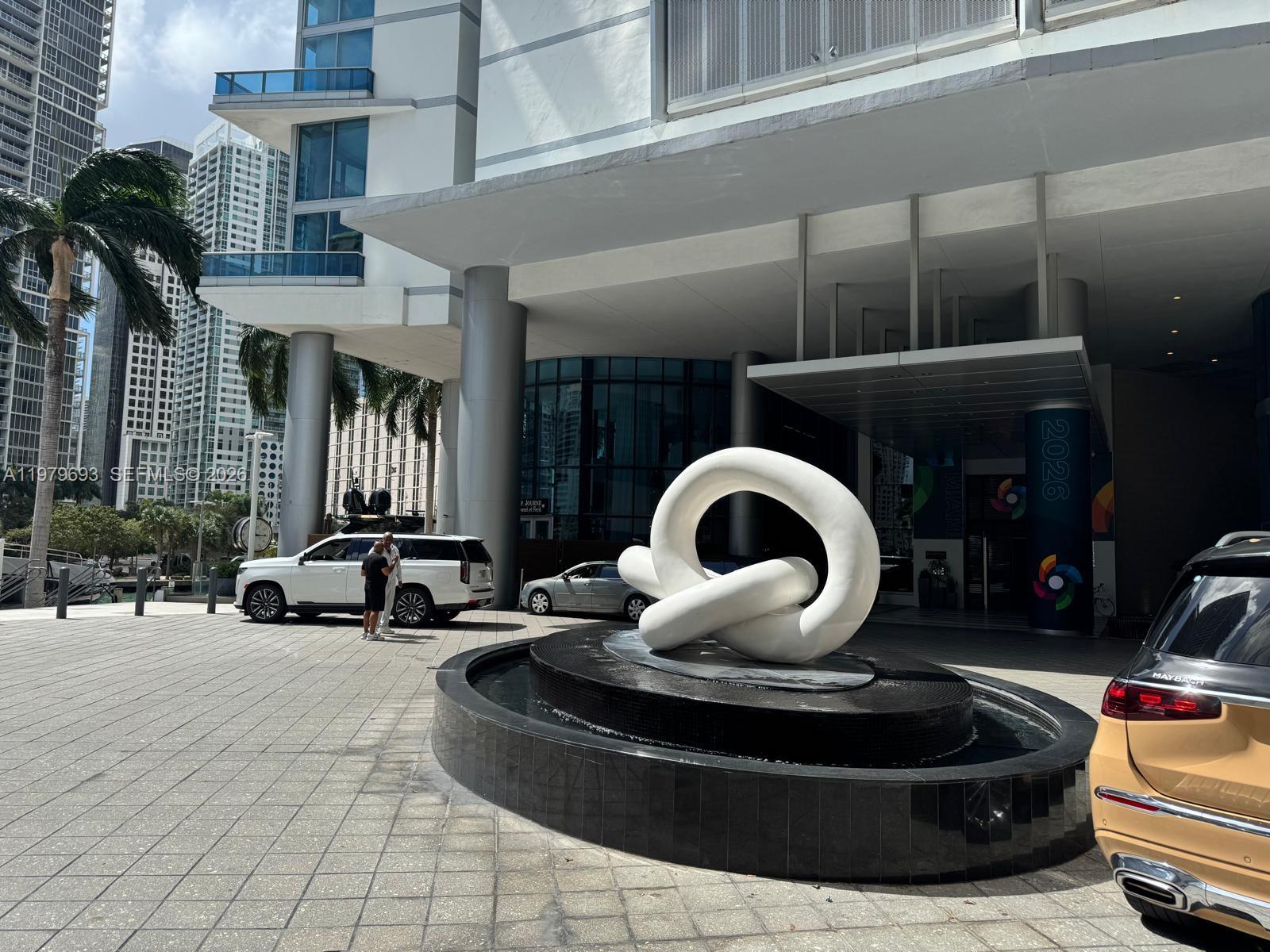 200 Biscayne Boulevard Way #3711, Miami FL 33131