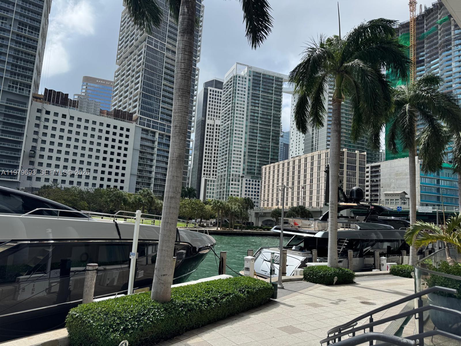 200 Biscayne Boulevard Way #3711, Miami FL 33131