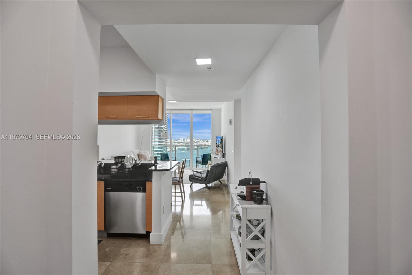 31 SE 5th St #4112, Miami FL 33131