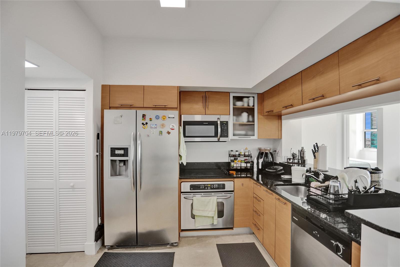 31 SE 5th St #4112, Miami FL 33131
