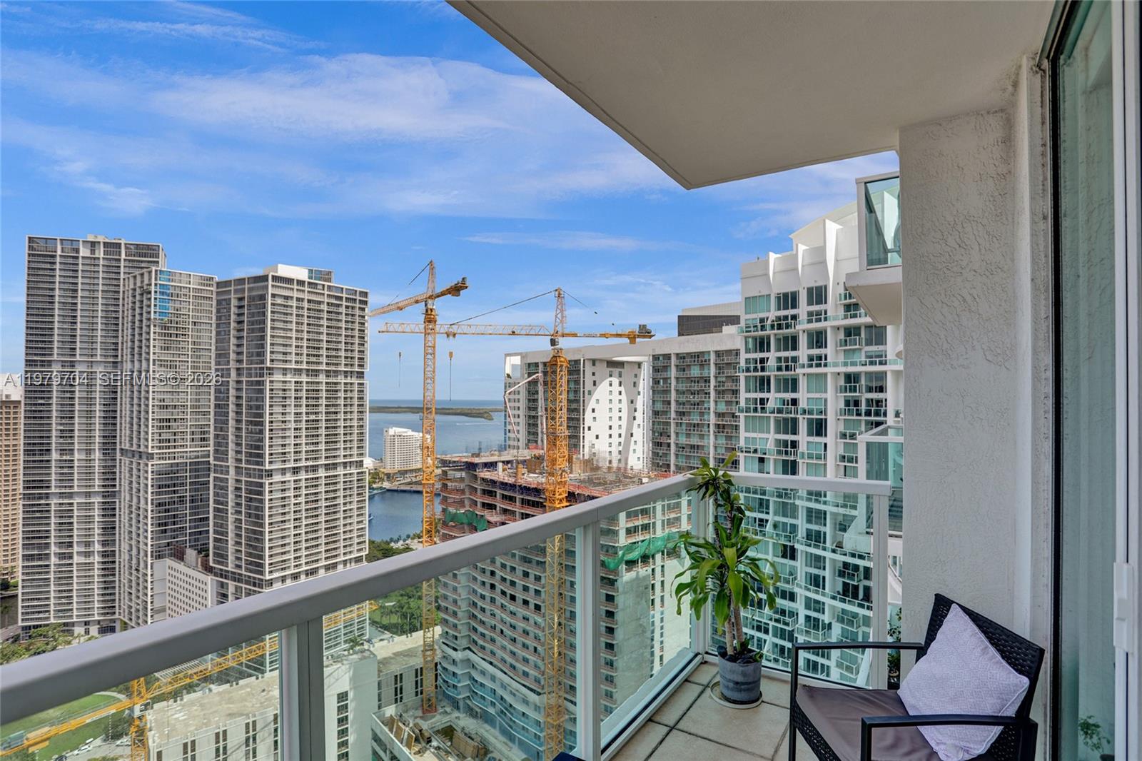 31 SE 5th St #4112, Miami FL 33131