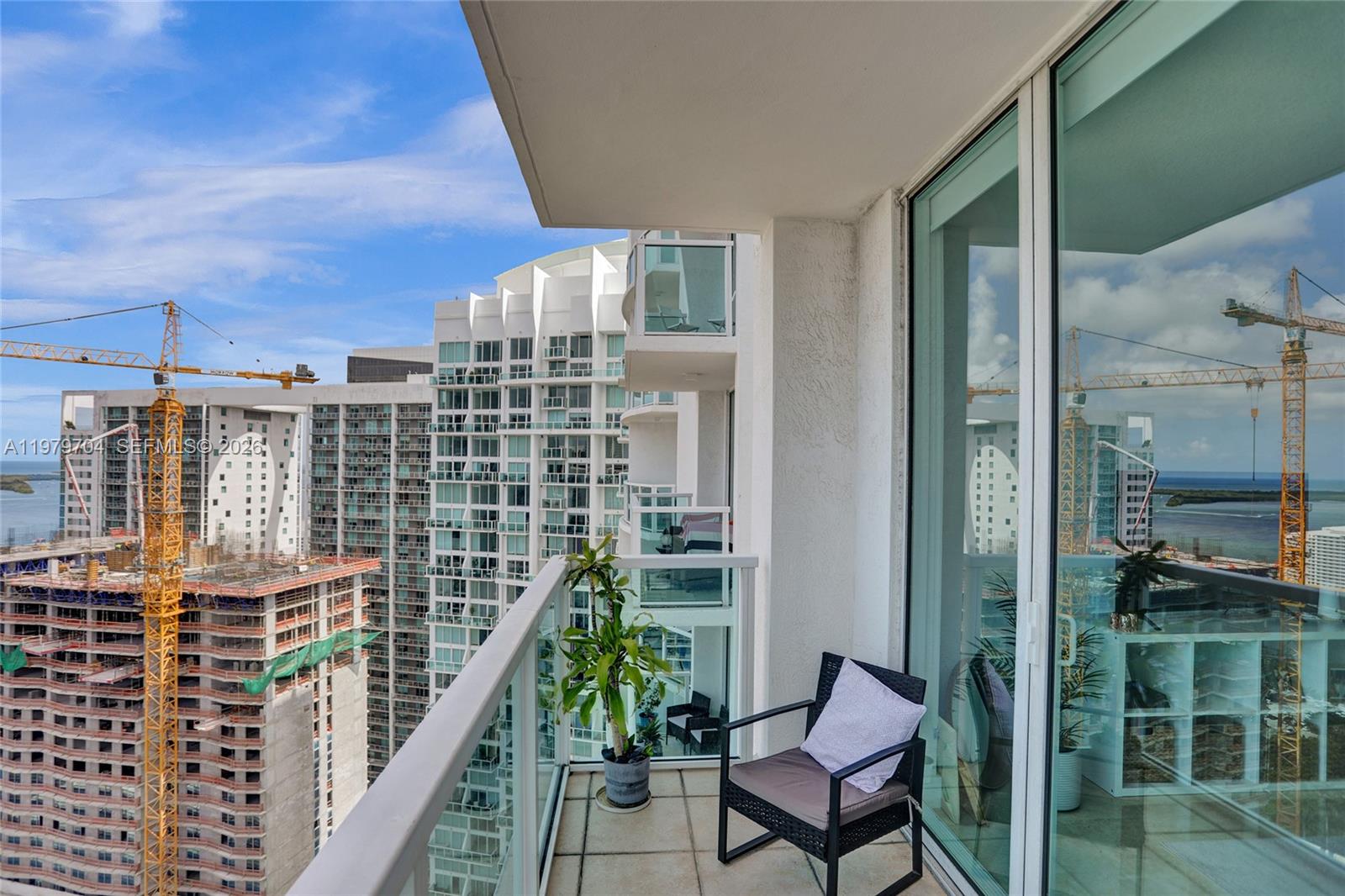 31 SE 5th St #4112, Miami FL 33131