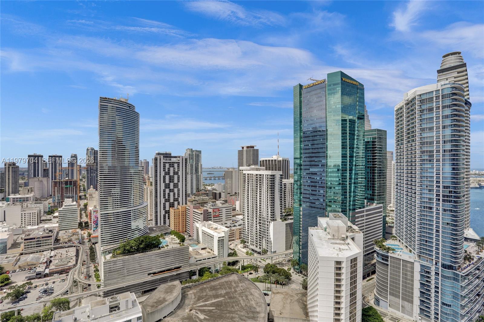 31 SE 5th St #4112, Miami FL 33131