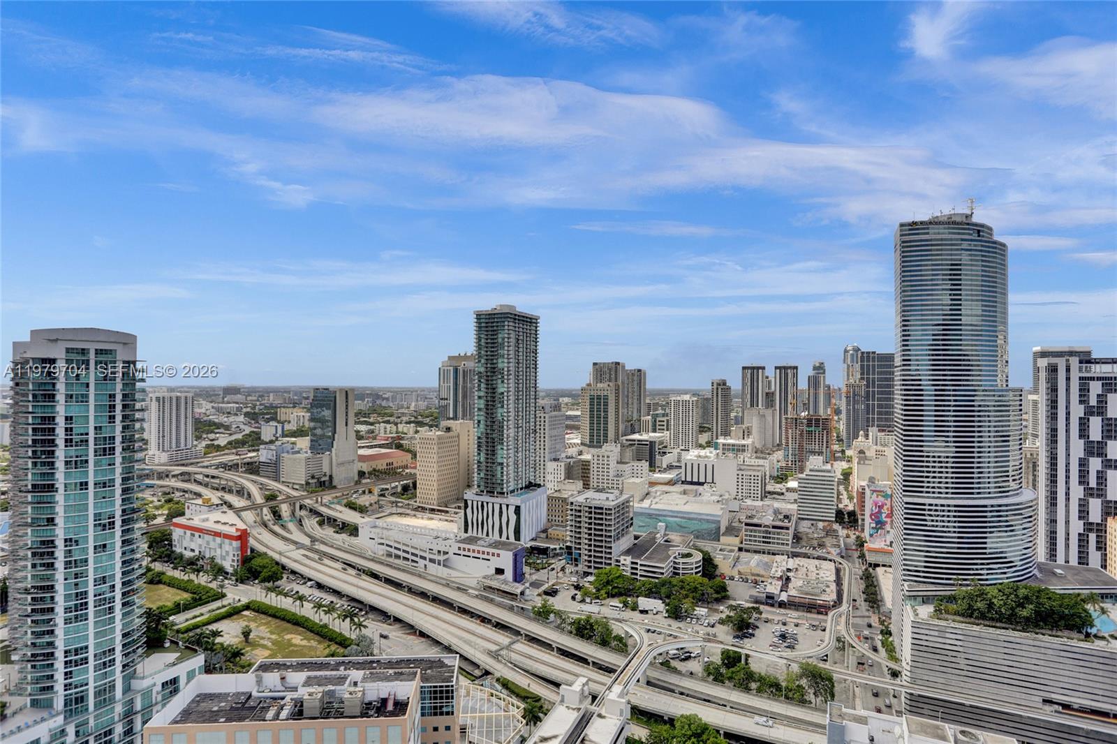 31 SE 5th St #4112, Miami FL 33131