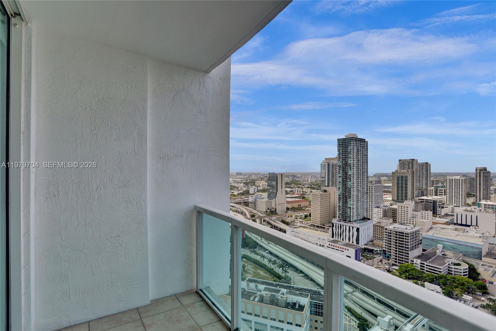 31 SE 5th St #4112, Miami FL 33131