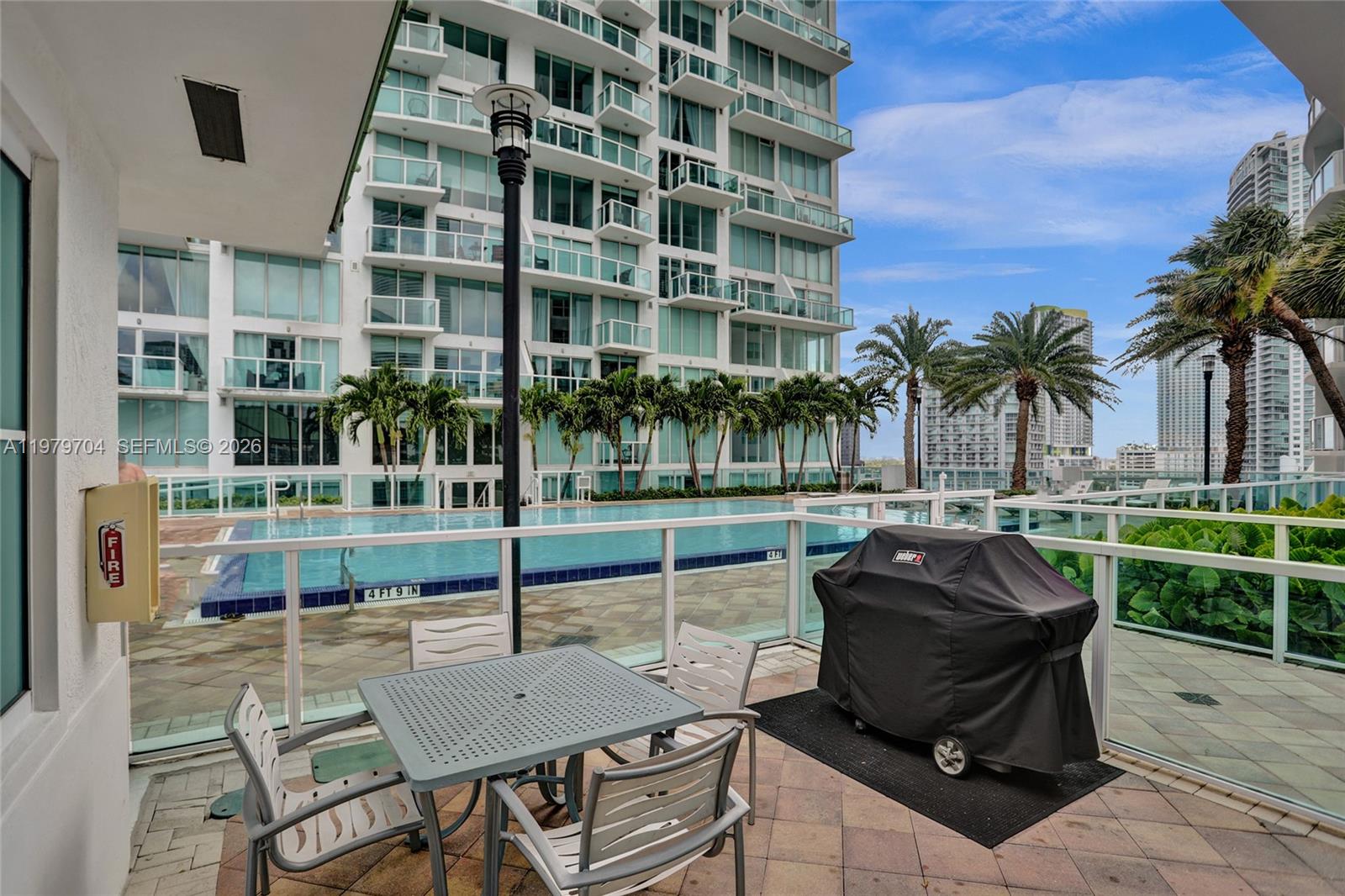 31 SE 5th St #4112, Miami FL 33131