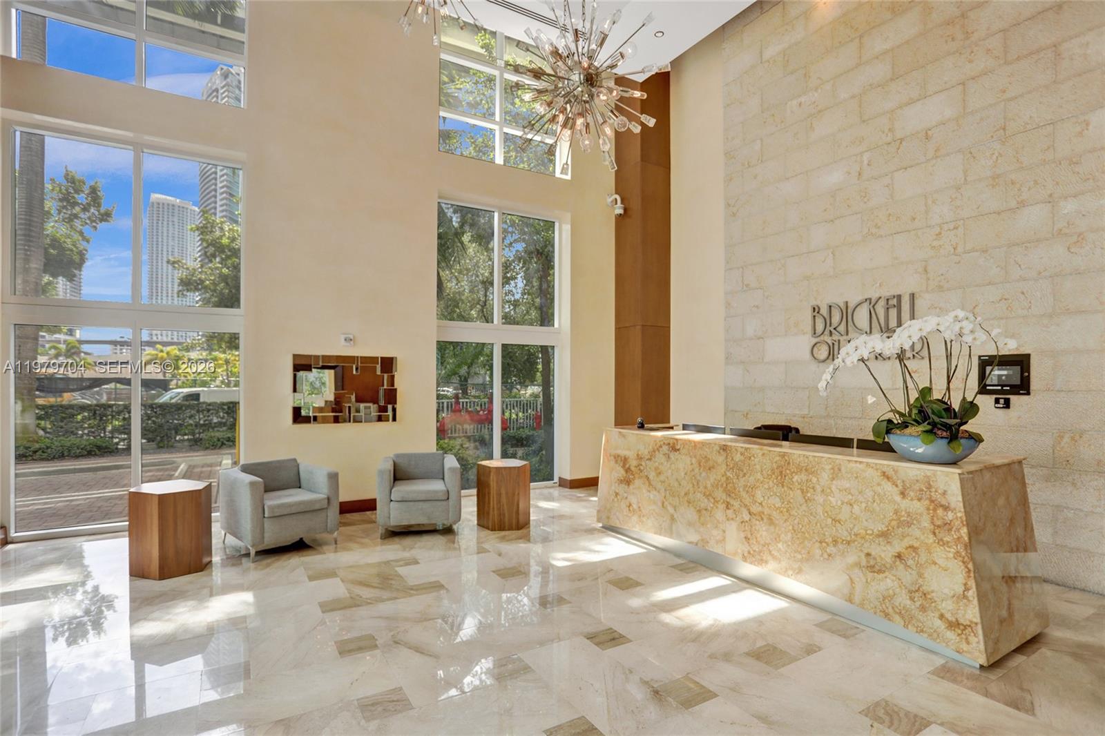 31 SE 5th St #4112, Miami FL 33131