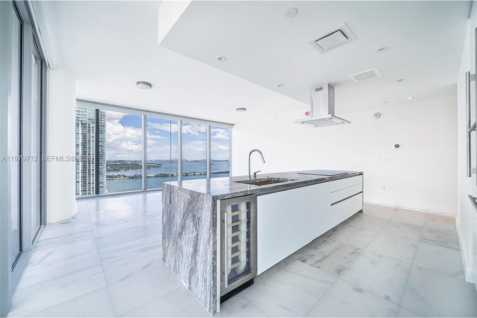700 NE 26TH TER #3006, Miami FL 33137