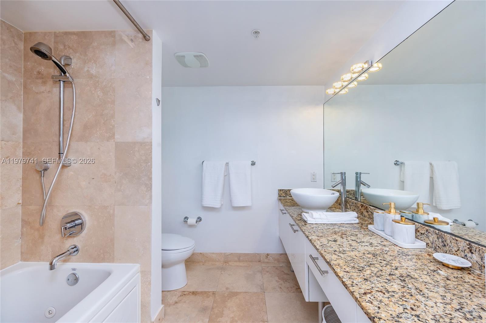 41 SE 5th St #1508, Miami FL 33131