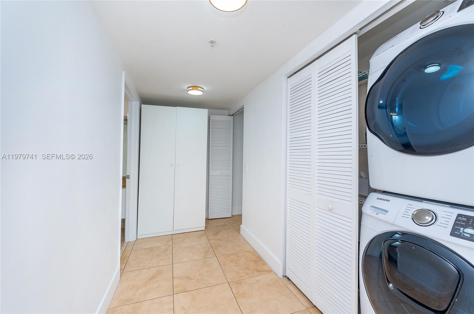41 SE 5th St #1508, Miami FL 33131