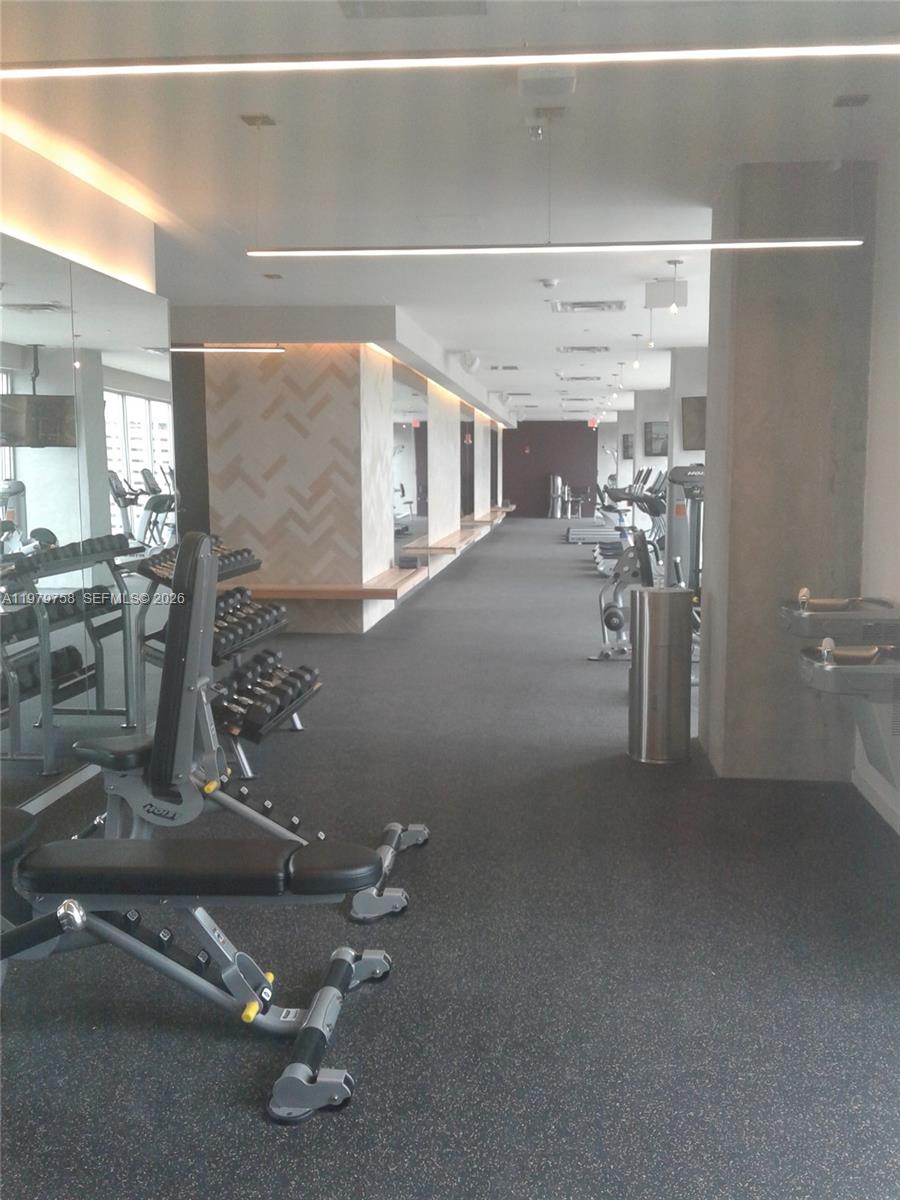 151 SE 1st St #906, Miami FL 33131