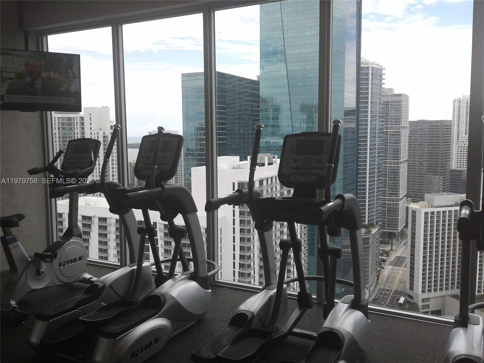151 SE 1st St #906, Miami FL 33131