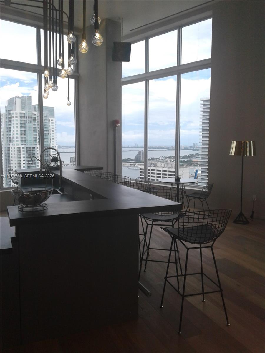 151 SE 1st St #906, Miami FL 33131