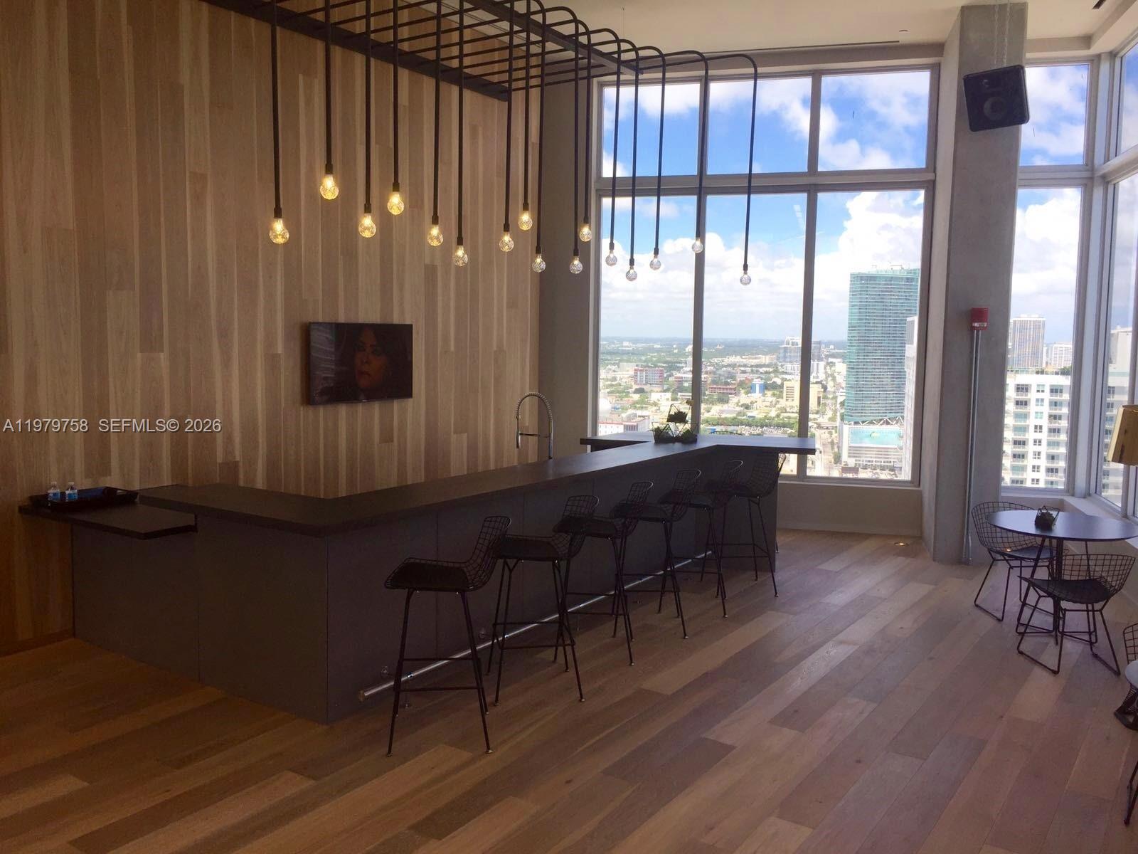 151 SE 1st St #906, Miami FL 33131