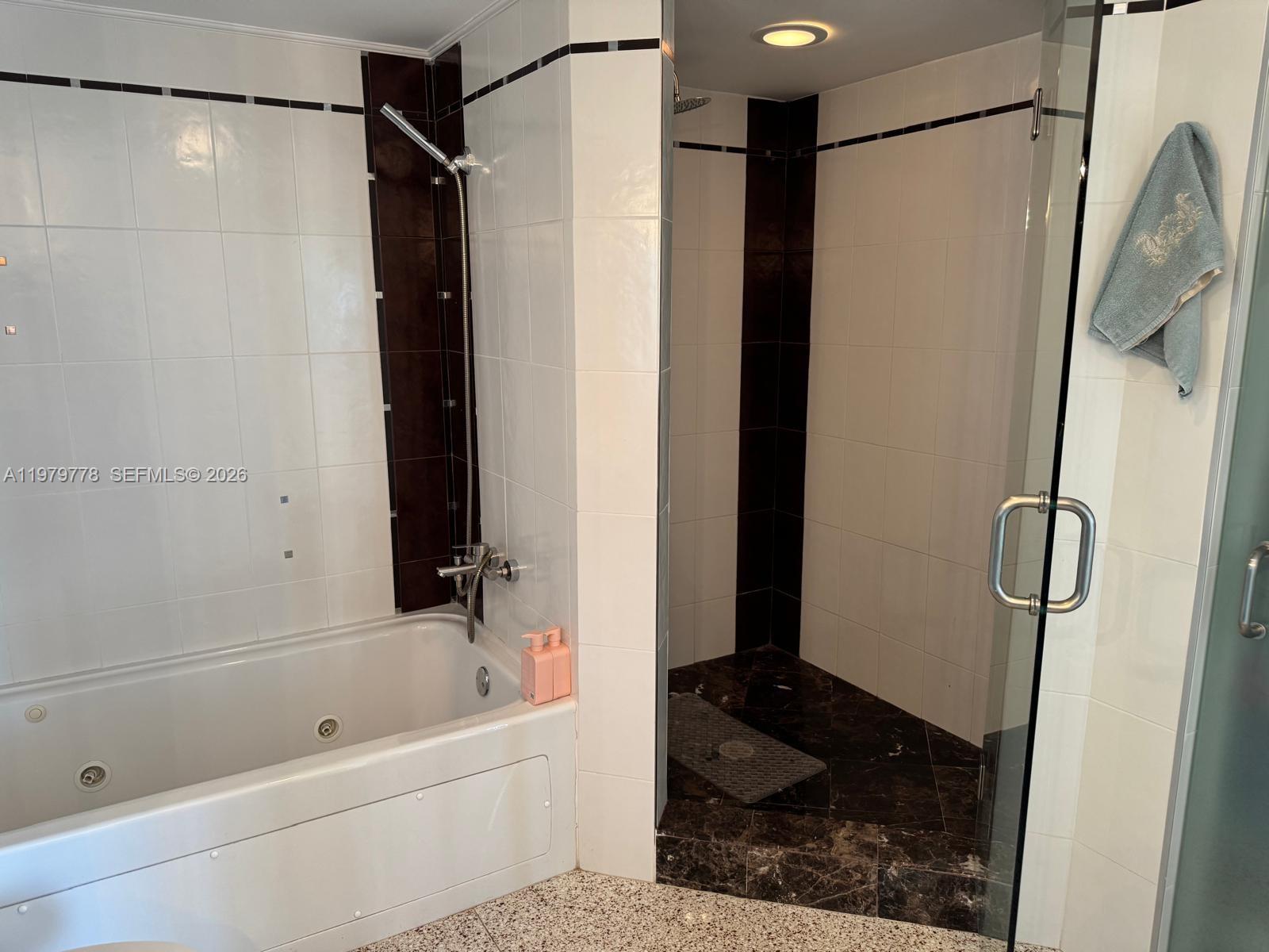16699 Collins Ave #2710, Sunny Isles Beach FL 33160