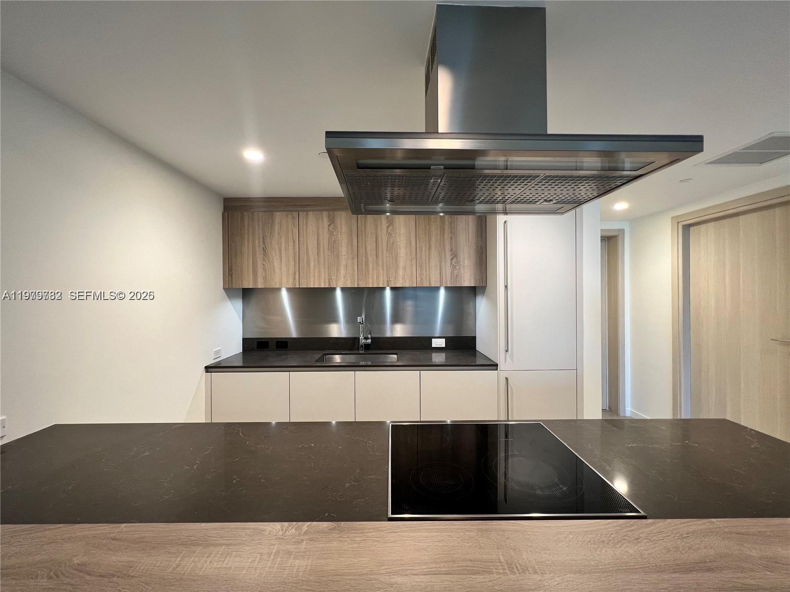 1000 Brickell Plz #3503, Miami FL 33131