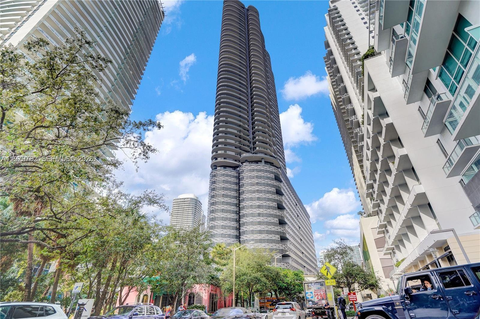 1000 Brickell Plz #3503, Miami FL 33131