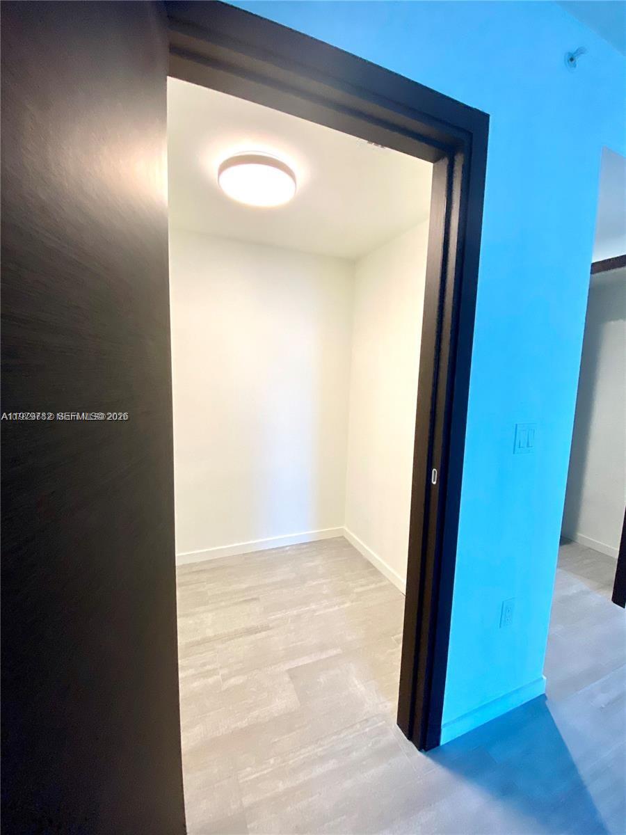 1000 Brickell Plz #3503, Miami FL 33131