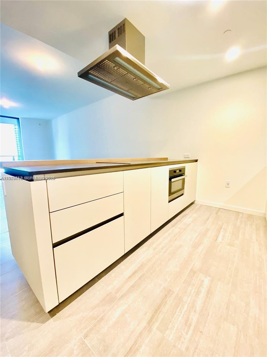 1000 Brickell Plz #3503, Miami FL 33131